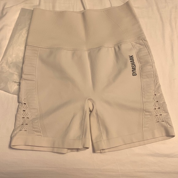 Gymshark energy seamless shorts in coconut white - Picture 1 of 7